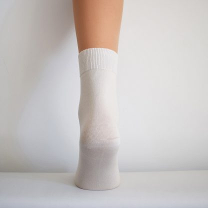 Ženske nogavice - Elegantne nogavice - Slovenske nogavice - Kvaliteta polzela - Barva Bež 2